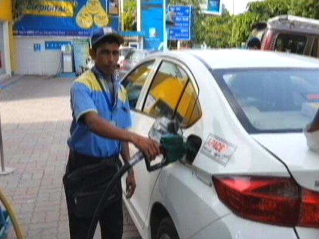 Fuel Prices Hiked Again After A Hiatus Of 2 Days; Petrol Breaches Rs 106/Litre Mark In Delhi