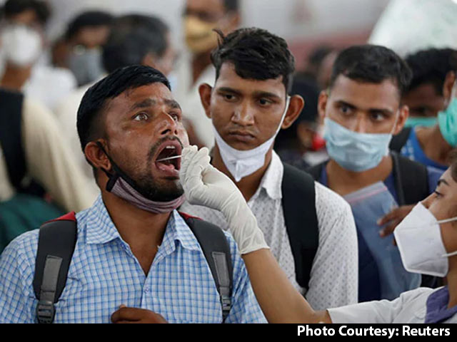 Gujarat: दीपावली की छुट्टियों के बाद सूरत लौटने वालों के लिये RT-PCR रिपोर्ट लाना अनिवार्य