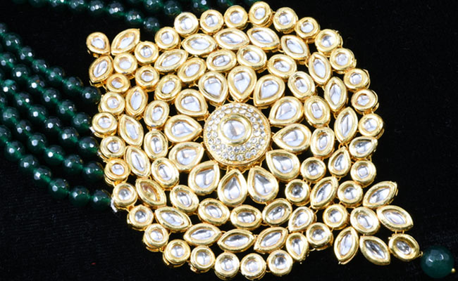 5 Polki Style Jewellery Sets To Accentuate Your Ethnic Looks