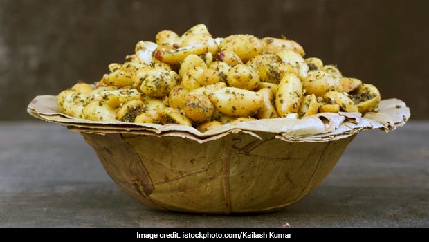 Love To Munch On Peanuts? Try This Easy Masala Peanuts Recipe Today