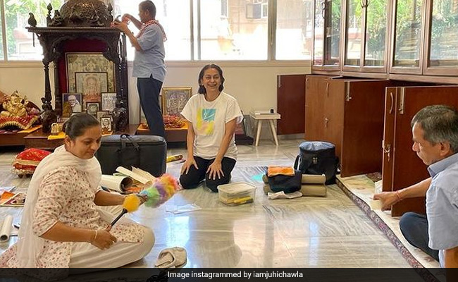 Juhi Chawla Has Started Her "Diwali <I>Safai Abhiyaan</i>." Have You?