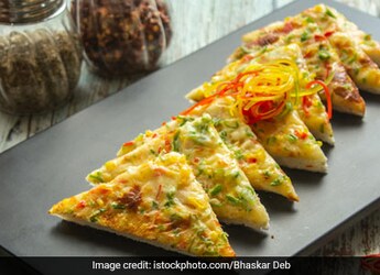 Masala Cheese Toast: Drive Away Your Monday Blues With This Quick And Indulgent Toast Recipe Masala Cheese Toast: Drive Away Your Monday Blues With This Quick And Indulgent Toast Recipe