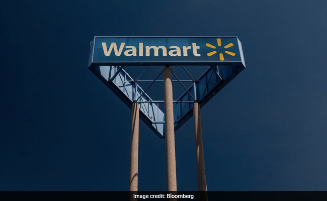 Former Manager Leaves Walmart With $135,000 Cash In Shopping Bag, Arrested