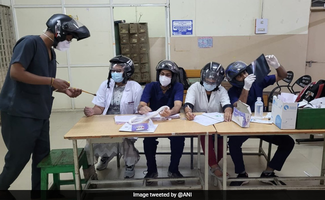 Doctors Wear Helmet On Duty To Protest After Fan Falls On Colleague