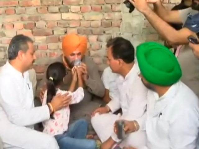 Navjot Sidhu Ends Fast After Minister's Son Appears In Farmers Killings Probe