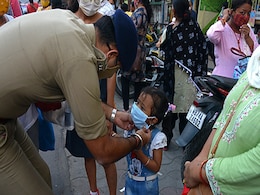 भारत में पिछले 24 घंटे में 12,514 नए COVID-19 केस, कल से 2.46 प्रतिशत कम भारत में पिछले 24 घंटे में 12,514 नए COVID-19 केस, कल से 2.46 प्रतिशत कम