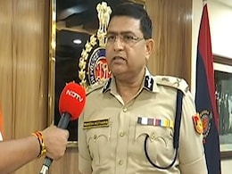 Exclusive: जल्द ही बैरिकेडिंग भी हटेगी, किसान भी हटेंगे और सड़क भी खुलेगी - पुलिस कमिश्नर Exclusive: जल्द ही बैरिकेडिंग भी हटेगी, किसान भी हटेंगे और सड़क भी खुलेगी - पुलिस कमिश्नर