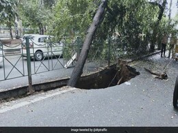 Delhi Traffic Police Issues Advisory After Road Caves In In West Delhi Delhi Traffic Police Issues Advisory After Road Caves In In West Delhi