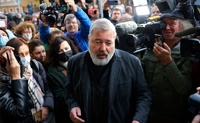 Nobel Winner Says He Would Have Given Peace Prize To Kremlin Critic Navalny