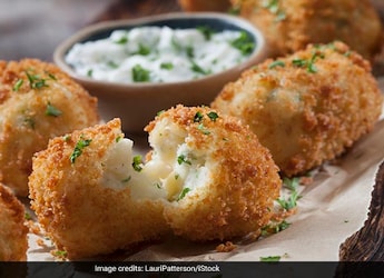 5 Desi Cheese-Filled Recipes To Make Snack-Time Better 5 Desi Cheese-Filled Recipes To Make Snack-Time Better