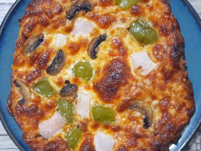 How To Make Veg Pizza | Easy Homemade Veg Pizza Recipe