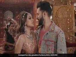 Nia Sharma के नए गाने 'गरबे की रात' ने रिलीज होते ही मचाया धमाल, कुछ समय में पंहुचा लाखों पार...देखें Video Nia Sharma के नए गाने 'गरबे की रात' ने रिलीज होते ही मचाया धमाल, कुछ समय में पंहुचा लाखों पार...देखें Video