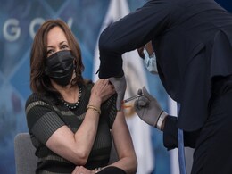 Kamala Harris Gets Covid Booster Shot, Says Vaccines "Safe, Free" Kamala Harris Gets Covid Booster Shot, Says Vaccines "Safe, Free"