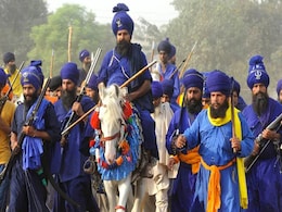 कौन होते हैं निहंग सिख? पांच प्वाइंट्स में जानिए कौन होते हैं निहंग सिख? पांच प्वाइंट्स में जानिए