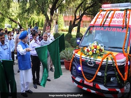 Union Minister Hardeep Singh Puri Flags Off 5 High-Tech Ambulances Union Minister Hardeep Singh Puri Flags Off 5 High-Tech Ambulances