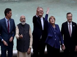 PM मोदी और G20 नेताओं ने रोम के ट्रेवी फाउंटेन में उछाले सिक्के, देखें VIDEO PM मोदी और G20 नेताओं ने रोम के ट्रेवी फाउंटेन में उछाले सिक्के, देखें VIDEO