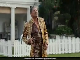 Kapil Dev Channeled His Inner Ranveer Singh. Twitter Responded With ROFL Memes Kapil Dev Channeled His Inner Ranveer Singh. Twitter Responded With ROFL Memes