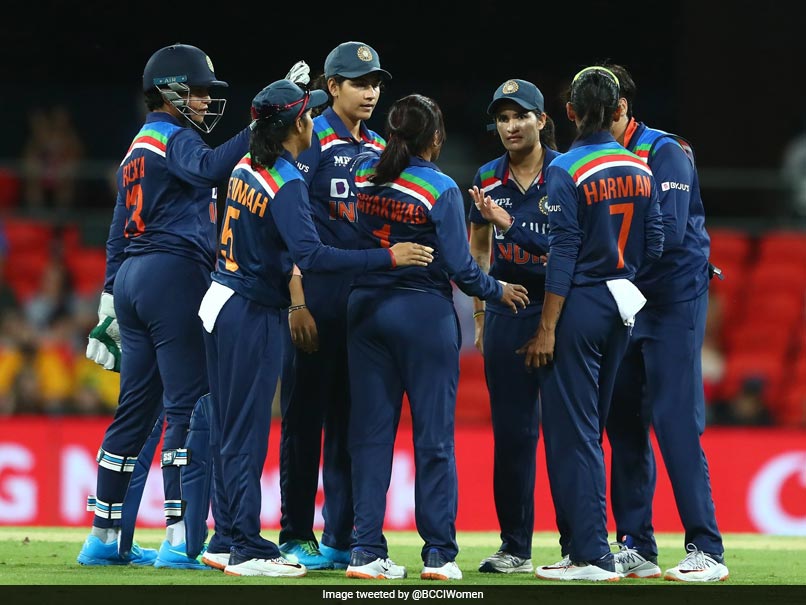 NZ(W) vs IND(W): तीसरे वनडे मुकाबले में भी भारतीय टीम को मिली शिकस्त, न्यूजीलैंड का सीरीज पर हुआ कब्जा