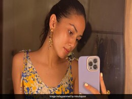 Mira Rajput Checked Into Maldives With A Mandatory Mirror Selfie Mira Rajput Checked Into Maldives With A Mandatory Mirror Selfie