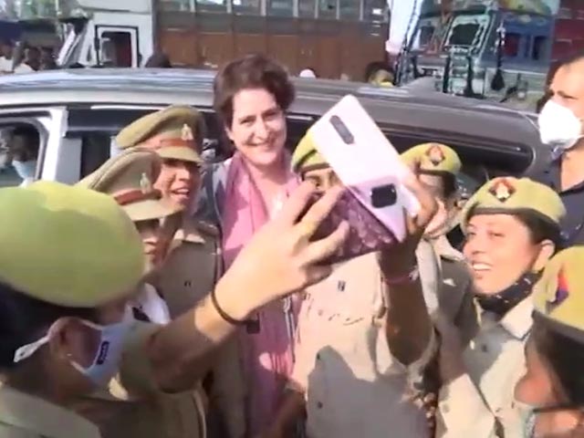 Watch: Priyanka Gandhi Vadra Held By UP Cops - This One Was For Selfies