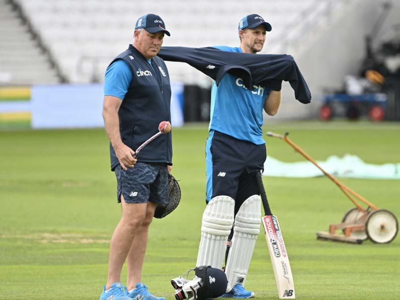 Chris Silverwood Hails Joe Roots Influence Over England Ashes squad Chris Silverwood Hails Joe Roots Influence Over England Ashes squad