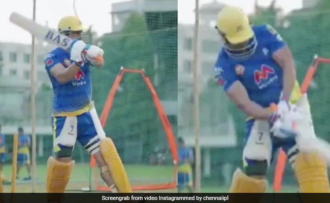 IPL 2021 Final से पहले माही मार रहा है, प्रेैक्टिस में दिखा धोनी का हेलीकॉप्टर शॉट, देखें Video