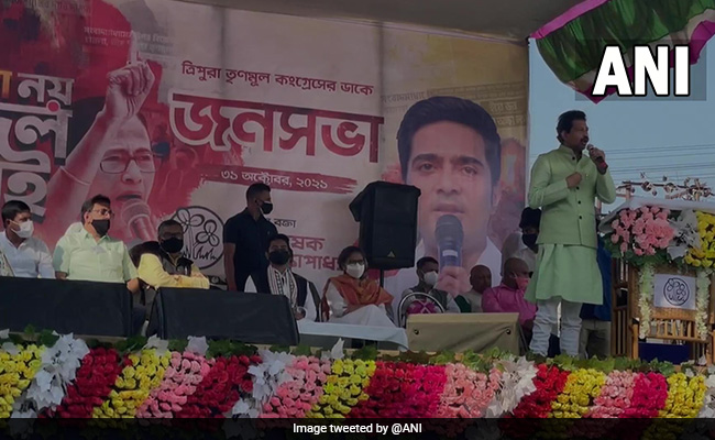 पूर्व मंत्री राजिब बनर्जी BJP छोड़ TMC में शामिल, त्रिपुरा में अभिषेक बनर्जी की रैली में की घरवापसी