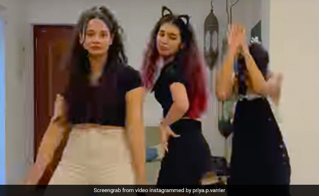 प्रिया प्रकाश वारियर ने फ्रेंड्स संग इस अंदाज में किया डांस, विंक गर्ल का Video वायरल