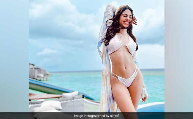 Alaya Furniturewalla Is "Really Happy" To Be In The Maldives. Her Smile Says It All