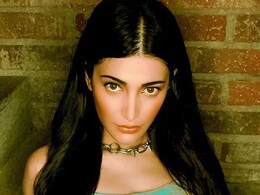 Shruti Haasan Treats Actor Vennela Kishore To Some Terrific Tamil Food Shruti Haasan Treats Actor Vennela Kishore To Some Terrific Tamil Food