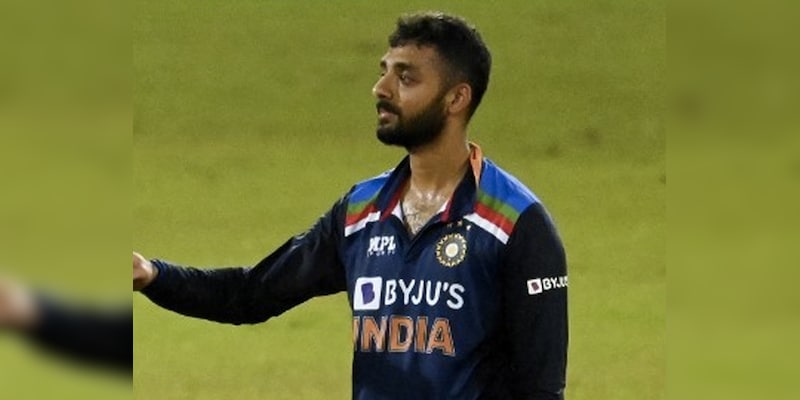 T20 World Cup: Former Pakistan Captain Makes "Street Cricket" Analogy For India's Varun Chakaravarthy - Vimarsana News