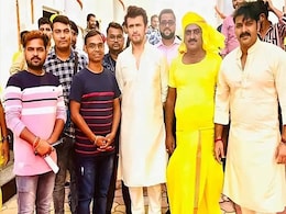 Bhojpuri Chhath Geet: छठ सॉन्ग के लिए पवन सिंह ने जमाई सोनू निगम संग जोड़ी, शूटिंग की तस्वीरें और Video वायरल Bhojpuri Chhath Geet: छठ सॉन्ग के लिए पवन सिंह ने जमाई सोनू निगम संग जोड़ी, शूटिंग की तस्वीरें और Video वायरल