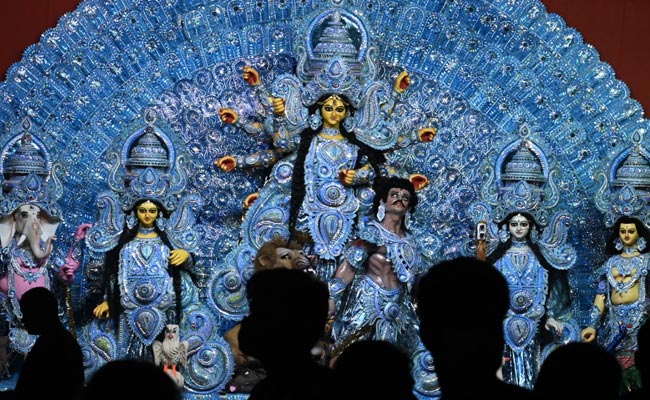 Magnificent Pandals, Idols: Durga Puja Pics Flood Twitter; Ashtami Today