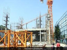 दिल्ली में प्रदूषण के चलते कंस्ट्रक्शन एक्टिविटी पर लगा प्रतिबंध हटाया गया दिल्ली में प्रदूषण के चलते कंस्ट्रक्शन एक्टिविटी पर लगा प्रतिबंध हटाया गया