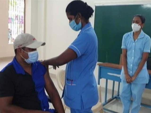 India Hits "Historic" 1 Billion Vaccinations Milestone