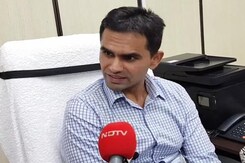 "I Went With Kids": Anti-Drugs Officer On 'Extortion In Maldives' Charges "I Went With Kids": Anti-Drugs Officer On 'Extortion In Maldives' Charges