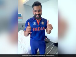 Rohit Sharma Flaunts Team India's T20 World Cup Jersey, David Warner Has A Funny Response Rohit Sharma Flaunts Team India's T20 World Cup Jersey, David Warner Has A Funny Response