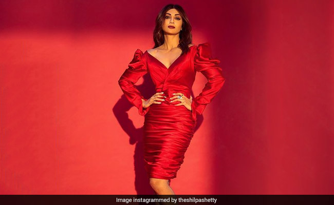 Shilpa Shetty In A Blazing Red Dress With Matching Heels Is Nothing Short Of "Inflammable"