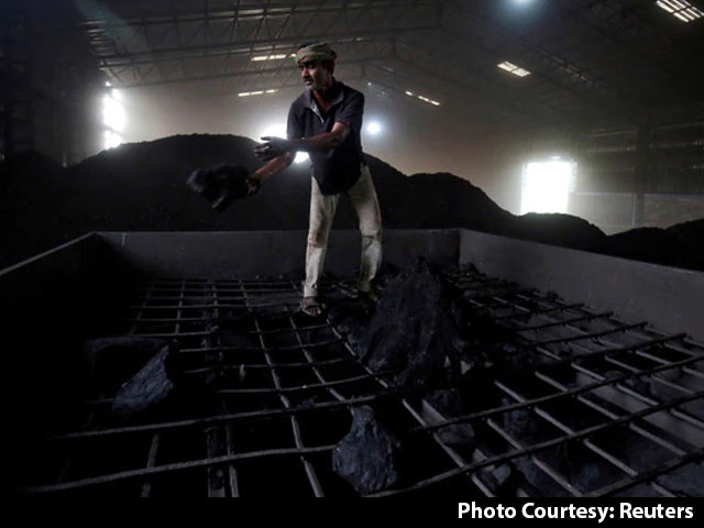 Amit Shah Meets Ministers Amid Coal Shortage, Power Blackouts Concern