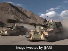 Video : लद्दाख में गरजा वज्र, चीन से तनाव के बीच हॉवित्जर टैंकों ने सीमा पर दिखाई ताकत