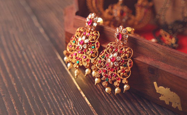 Trust These 5 Ethnic Earrings To Make You Look Like A Desi Diva