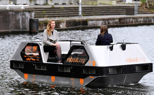 Soon, Tourists Can Enjoy Self-driving "Roboats" In Amsterdam