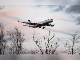 Airlines Suspend Flights As Middle East Tensions Rise Airlines Suspend Flights As Middle East Tensions Rise