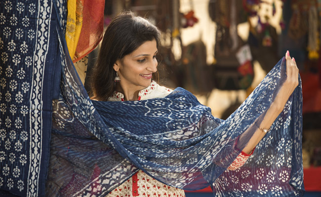 Traditional Dresses For Diwali 2021: Grab These Stunning Suit Sets This Festive Season