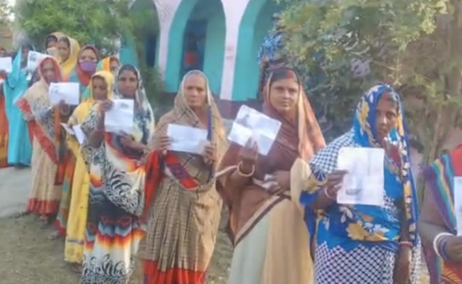 Bypolls 2021 Live Updates: तीन लोकसभा और 29 विधानसभा सीटों पर 50 से 86 प्रतिशत तक मतदान