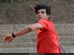 Neeraj Chopra फील्ड के ही नहीं स्टाइल के भी हैं सुपरस्टार, इसलिए भी खिलाड़ी की फैन फॉलोइंग में लड़कियों की लिस्ट है लंबी Neeraj Chopra फील्ड के ही नहीं स्टाइल के भी हैं सुपरस्टार, इसलिए भी खिलाड़ी की फैन फॉलोइंग में लड़कियों की लिस्ट है लंबी
