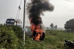Violence During Protest Against Ministers In UP; 2 Killed, Claim Farmers Violence During Protest Against Ministers In UP; 2 Killed, Claim Farmers