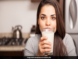 Health Tips: सोने से पहले गर्म दूध में मिलाकर पिएं 1 चम्मच सौंफ, सेहत को मिलेंगे गजब के फायदे Health Tips: सोने से पहले गर्म दूध में मिलाकर पिएं 1 चम्मच सौंफ, सेहत को मिलेंगे गजब के फायदे