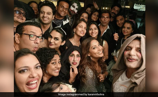 Halloween 2021: Halloween पर बॉलीवुड के इन सितारों से लें Scary मेकअप आइडियाज