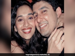 माधुरी दीक्षित की पति श्रीराम नेने के साथ Unseen Photos आई सामने, एक्ट्रेस की स्माइल पर फिदा हुए फैन्स माधुरी दीक्षित की पति श्रीराम नेने के साथ Unseen Photos आई सामने, एक्ट्रेस की स्माइल पर फिदा हुए फैन्स